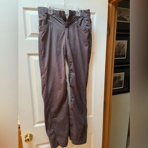 Size 4 tall  blackish-gray Athleta pants